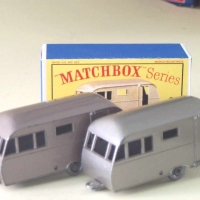 Matchbox 1-75 23c Caravan colour variants