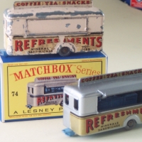 Matchbox 1-75 74 Canteens