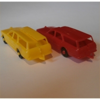Valiant - Wagons - Red & Yellow