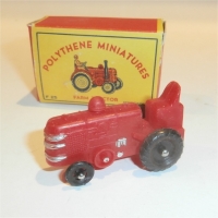 Polythene Miniatures 25 Tractor